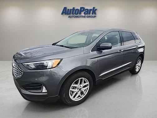 Gray Metallic 2024 Ford Edge SEL