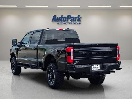 Agate Black Metallic 2026 Ford F-250 Platinum