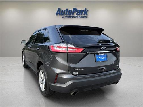 2020 Ford Edge SE