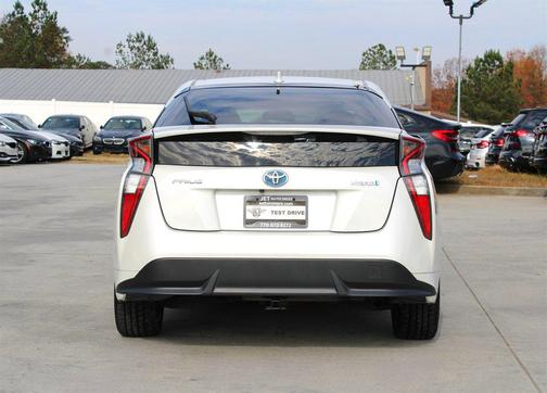 2017 Toyota Prius Three Touring