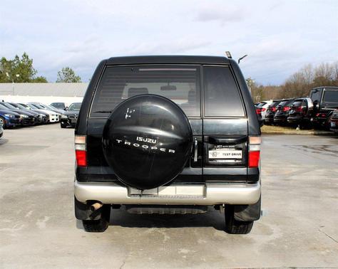 2001 Isuzu Trooper S