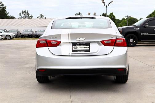 Silver Ice Metallic 2017 Chevrolet Malibu 1LT