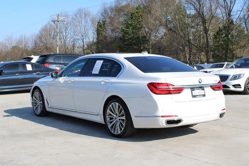 2017 BMW 750 I