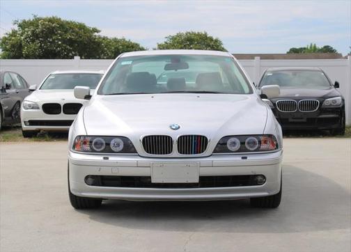 2001 BMW 540 540i