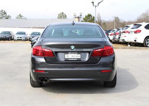 2015 BMW 528 528i