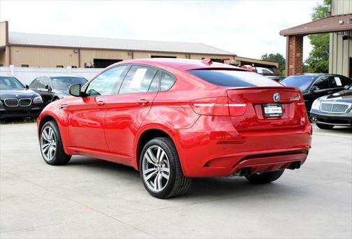 2011 BMW X6 M