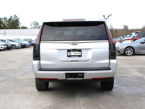 2017 Cadillac Escalade ESV Luxury