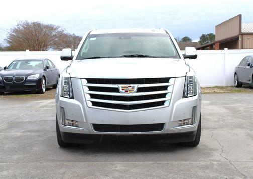 2017 Cadillac Escalade ESV Luxury