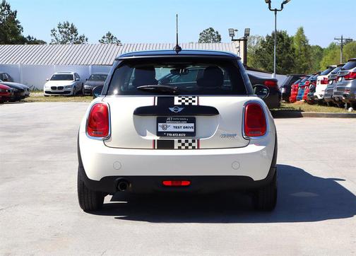 2016 MINI Hardtop Cooper