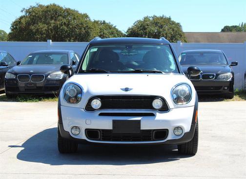 2012 MINI Cooper S Countryman Base