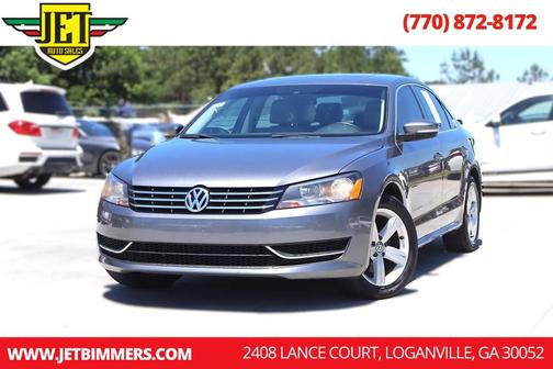Platinum Gray Metallic 2013 Volkswagen Passat 2.0 TDI SE w/ Sunroof