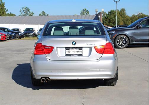 2011 BMW 328 328i