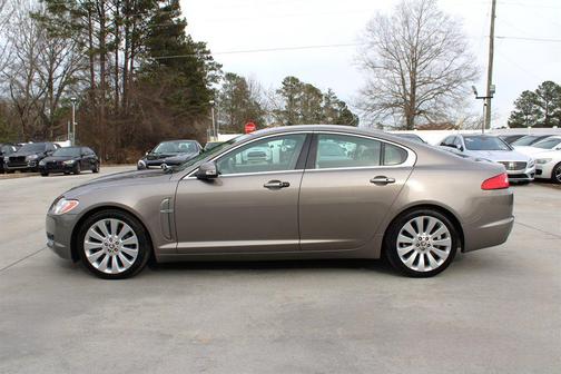 2009 Jaguar XF Premium Luxury