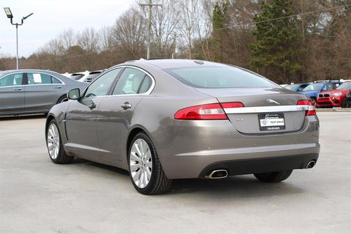 2009 Jaguar XF Premium Luxury
