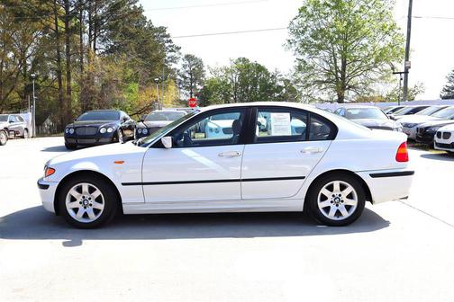 Alpine White 2004 BMW 325 i