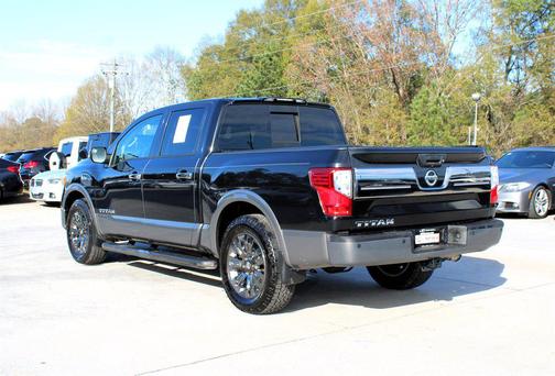 2017 Nissan Titan Platinum Reserve