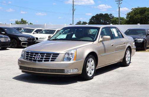 Light Cashmere 2006 Cadillac DTS Base