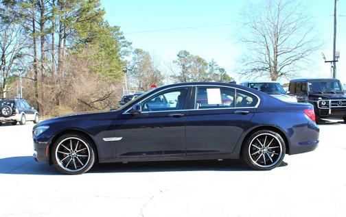 2012 BMW 740 740i