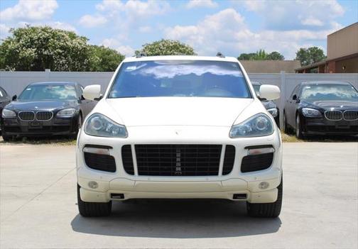 2010 Porsche Cayenne GTS