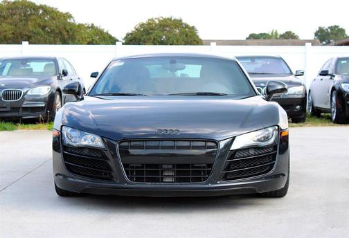 2010 Audi R8 5.2 quattro