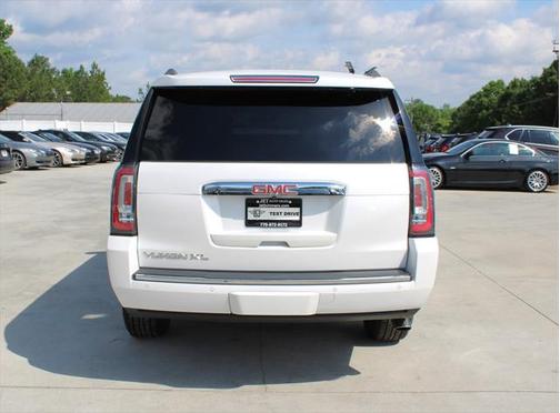 2017 GMC Yukon XL Denali