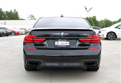 2016 BMW 750 i xDrive