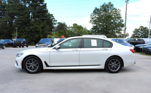 2016 BMW 750 i xDrive