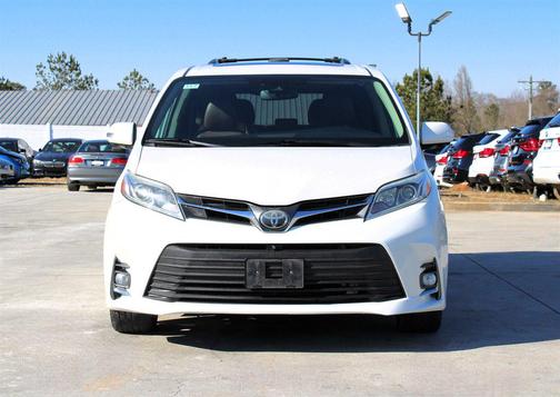 2019 Toyota Sienna Limited Premium
