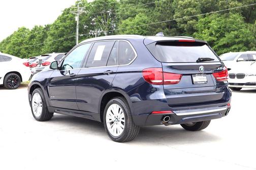 Imperial Blue Metallic 2016 BMW X5 xDrive35d