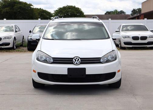 White 2014 Volkswagen Jetta SportWagen DSG TDI w/Sunroof & Nav