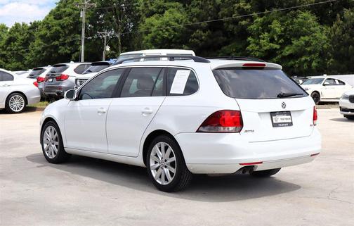 White 2014 Volkswagen Jetta SportWagen DSG TDI w/Sunroof & Nav
