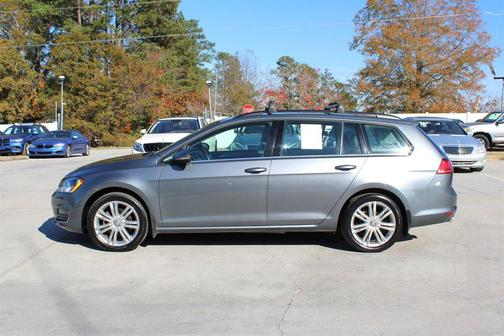 2015 Volkswagen Golf SportWagen TDI SE 4-Door