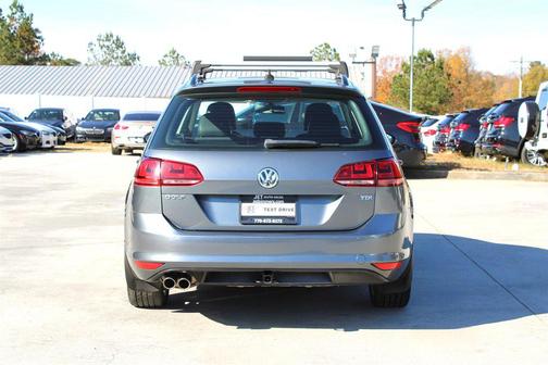 2015 Volkswagen Golf SportWagen TDI SE 4-Door