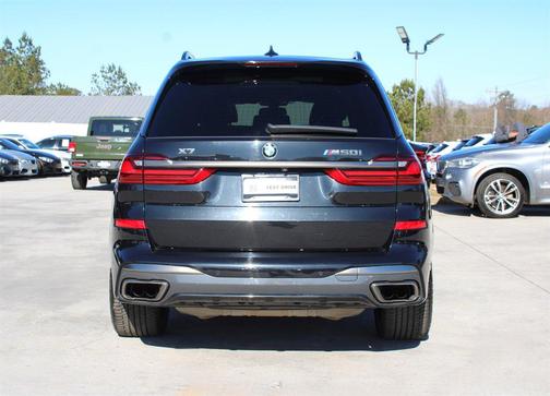 2021 BMW X7 M50i