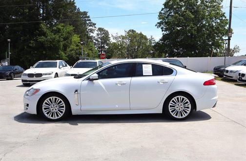 Polaris White 2011 Jaguar XF Base
