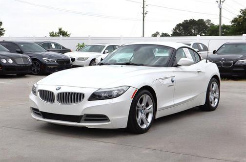 Alpine White 2010 BMW Z4 sDrive35i