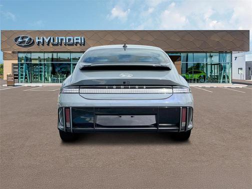 2025 Hyundai IONIQ 6 SE