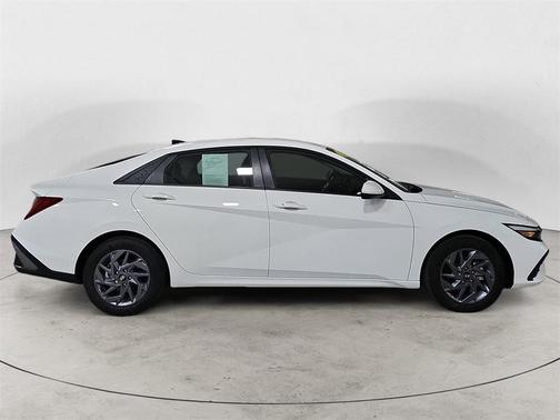 2025 Hyundai ELANTRA HEV Blue