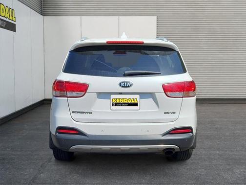 2017 Kia Sorento EX