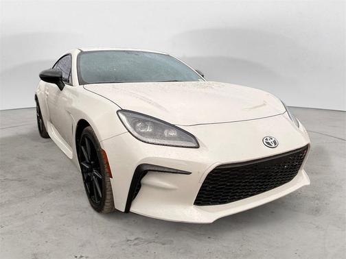 2024 Toyota GR86 Premium