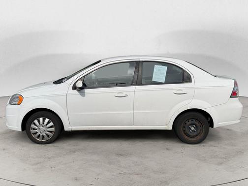 Summit White 2010 Chevrolet Aveo LT
