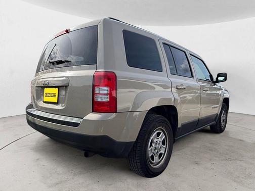 Mojave Sand Clearcoat 2017 Jeep Patriot Sport