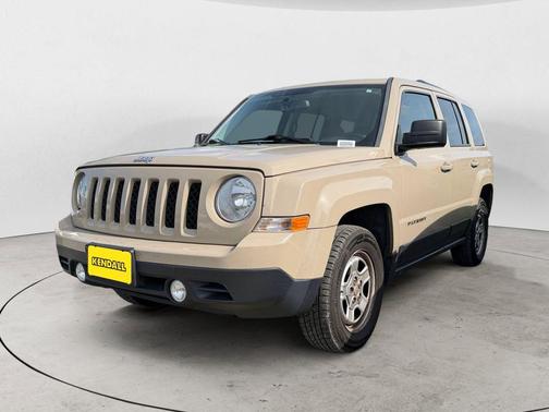 Mojave Sand Clearcoat 2017 Jeep Patriot Sport