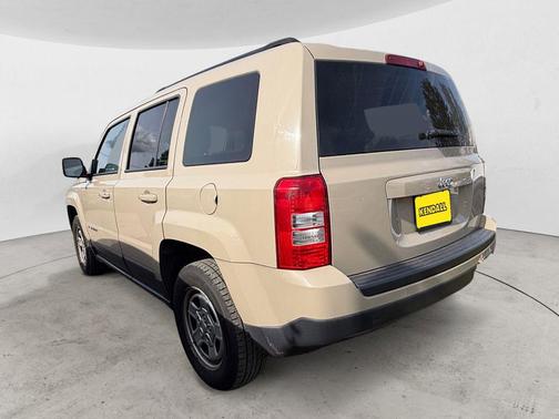 Mojave Sand Clearcoat 2017 Jeep Patriot Sport