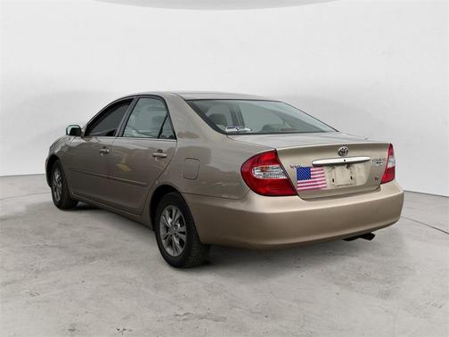 2004 Toyota Camry LE V6
