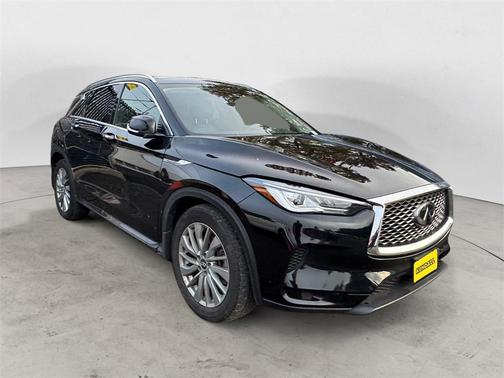 2023 INFINITI QX50 LUXE AWD