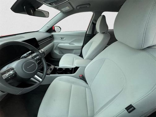 2025 Hyundai KONA SEL Convenience