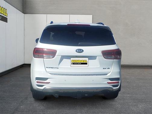 2018 Kia Sorento SX