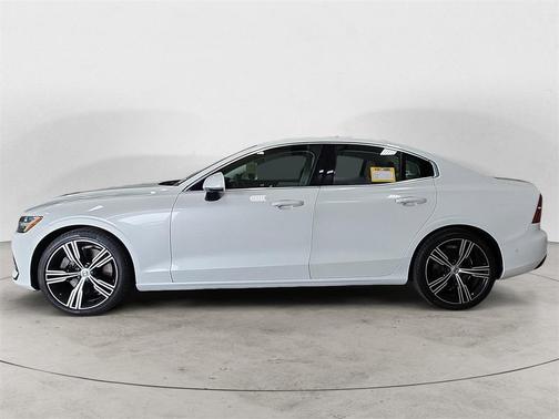 2021 Volvo S60 T5