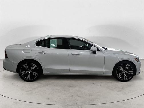 2021 Volvo S60 T5